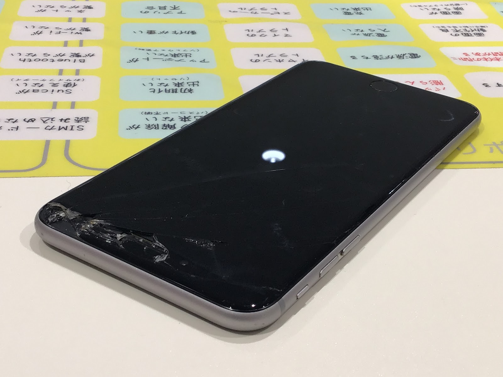 画面が映らなくなってしまったiPhone6sPlusの修理はスマホ修理工房マルイ錦糸町店にお任せください！